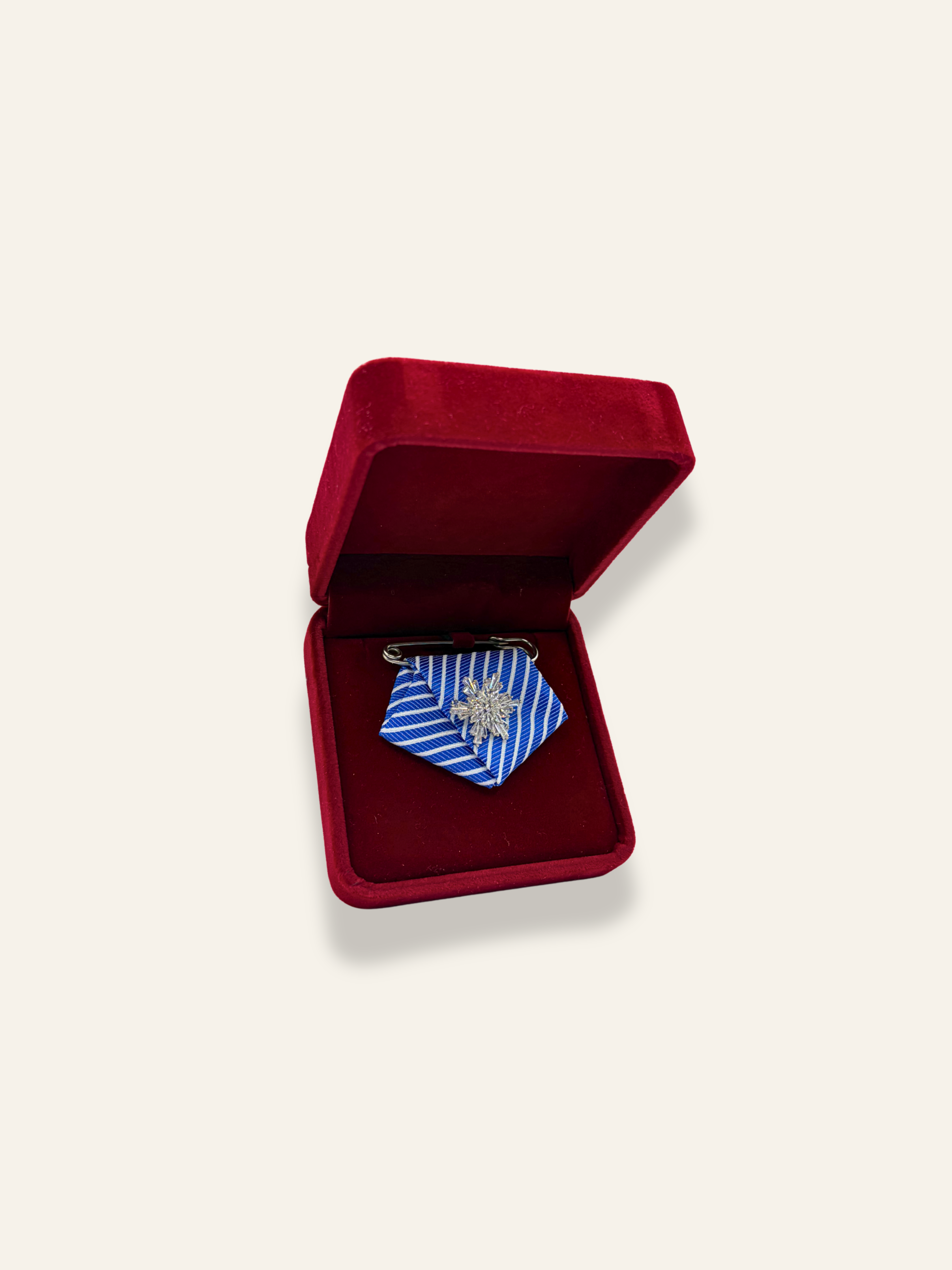 Royal Blue Brooch Trilogie