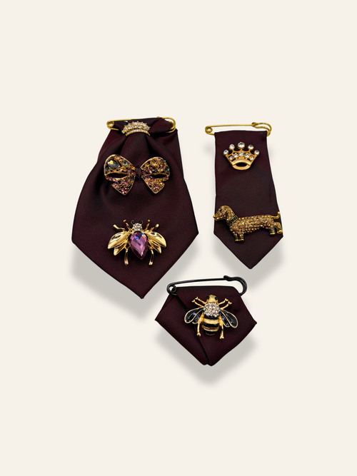 Burgundy Brooch Trilogie